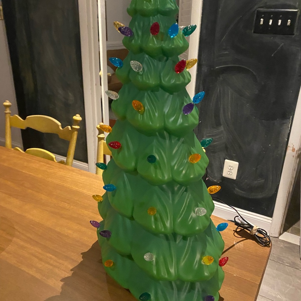Plastic Blow Mold Lighted Christmas Tree 27” - Picture 2 of 10